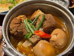 -Cuc Gach Quan Restaurant