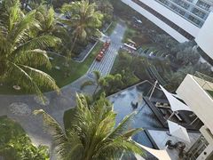 -亚龙湾亚泰商业街