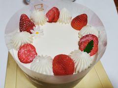 日式牛乳草莓蛋糕-福气鲜活面包·生日蛋糕