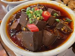 土冒血旺-炉小二铜锅牛蛙•川湘菜(三里屯店)