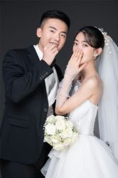 点击看大图 -挪娅婚纱摄影皇家会所