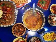 经典锅底-马路边边串串香(苗栗路店)