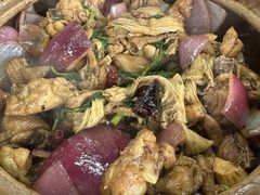 -胡须佬鸡煲四季火锅店(石厦西村直营店)