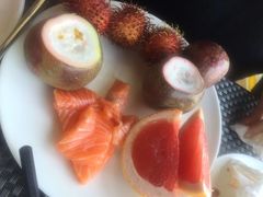 -荣誉国际酒店-云顶旋转餐厅