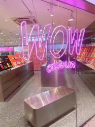 -WOW COLOUR