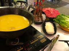 -鲜入围煮花胶鸡海鲜火锅