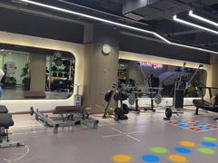 -英派斯健身旗舰店(海信国际中心馆)