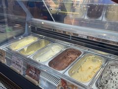 -极拉图·现制冰淇淋(大卫城店)