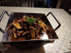 -味上湘菜馆(岳麓山店)