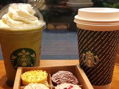 -星巴克(西安曲江银泰店)