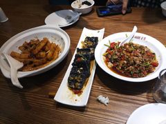 -胡胖子有点味·湘鄂菜(花桥中百仓储店)