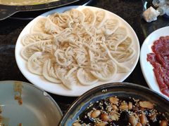 -三个四川人火锅(华联商厦店)