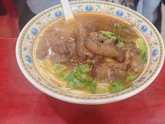 -金杨拉面王小吃面馆·牛三宝面·红烧牛肉粉