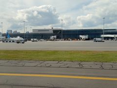 -爱德华·劳伦斯·洛根将军国际机场