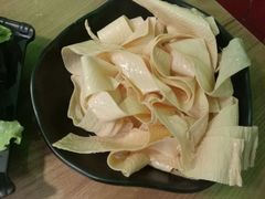豆油皮-尚品小土屋涮毛肚(李沧万达店)