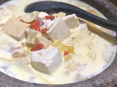 石锅石林竹笋煨豆腐乐-雀舞云南菜(乐客城店)