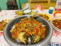 -堂瓦里·33年传统赣菜(第一街区店)