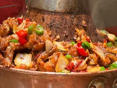 -川流不息·地道川菜·小龙虾(松东路店)