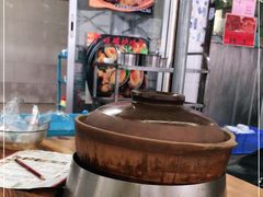 -广味炭炉鸡煲(宝业路分店)