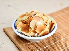 加杏仁-广信牛奶甜品世家(台东店)