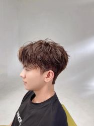 -SUNLON秀隆时尚烫染定制沙龙