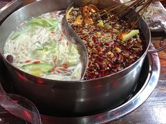 -乐山串串香老火锅(鼓楼店)