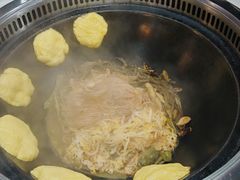 -哈尔滨烧烤·山河村铁锅炖(交大店)