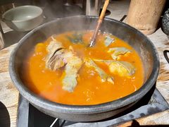 酸汤鱼-毛辣果·酸