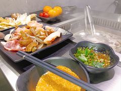 -牛里牛气· 榴莲海鲜鲜牛肉自助火锅·烤肉(华南城店)