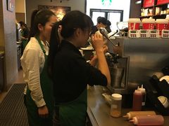 -星巴克(昆明美辰百货店)