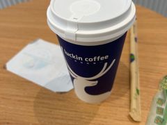 -瑞幸咖啡(长宁来福士B1层店)