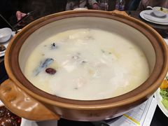 -忆江南·临江鱼馆