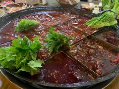 -正南齊北重庆老火锅(光华村直营店)