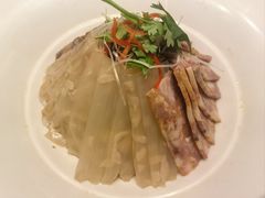 -艳阳天民俗村(公园路店)
