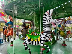 -顺德大良半月城游乐场