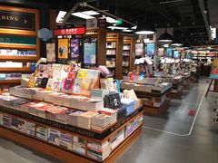 -西西弗书店&矢量咖啡(凯德晶萃广场店)