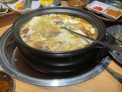 -一朵菌·野生菌探索家火锅(南亚店)