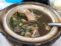 正宗空煲肉骨茶-新峰肉骨茶