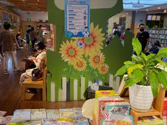 -新华书店(泉城路店)