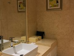 -深圳湾科技园丽雅查尔顿酒店