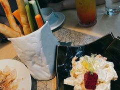 -穹六人间 people 6(岳阳路店)