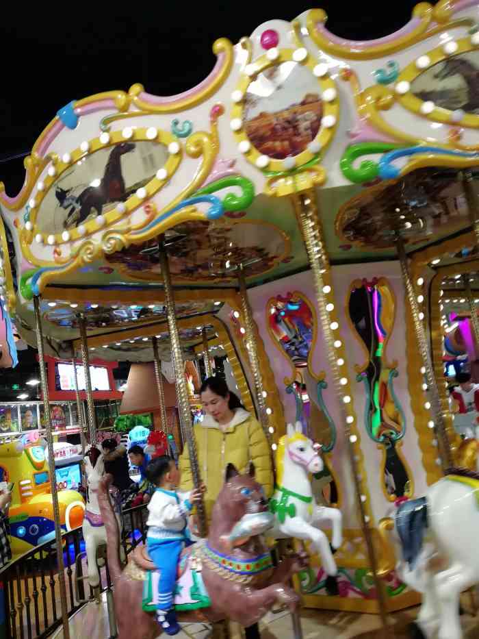 丑比头乐园-"在金桥永旺,有几家小孩子玩的游乐场所是连.