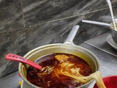 -铁锅哥米线