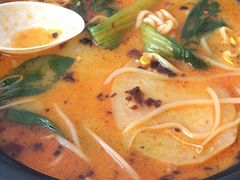 -小蛮椒麻辣烫·麻辣拌(青浦宝龙店)