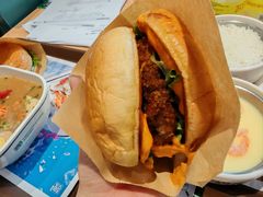 安格斯牛肉芝士堡-魏家凉皮(祈年大厦店)