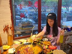 -四小区火锅·巷子里的重庆火锅(花照壁店)