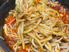 豆芽里找千层肚-七串串(无锡总店)