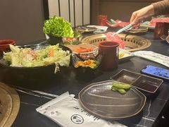 -山川小町·极番烧肉(新地假日广场店)