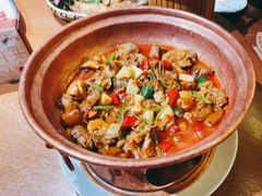 -老滇山寨•云南特色菜•地方菜•民族风情歌舞表演(金碧店)