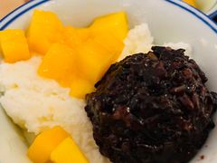 芒果白雪黑糯米甜甜-拾光·小碗甜品